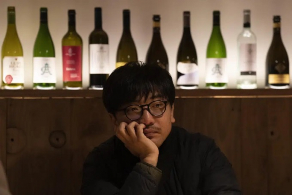 1 Nguoi Trung Quoc Chat Vat Tren Duong Binh Thuong Hoa