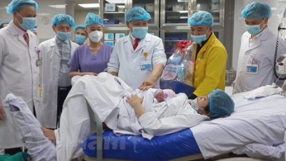 5 Nhung Cong Dan Dau Tien Chao Doi Vao Nam 2023