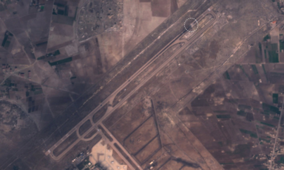 1 Chuyen Gia My Ngac Nhien Voi Cach Israel Tap Kich San Bay Syria