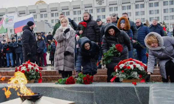 1 Nguoi Nga Buon Dau Gian Du Sau Vu Phao Kich Khien 89 Linh Thiet Mang