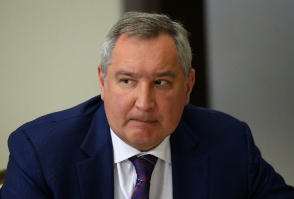 1 Cuu Pho Thu Tuong Nga Gui Manh Dan Cho Tong Thong Phap