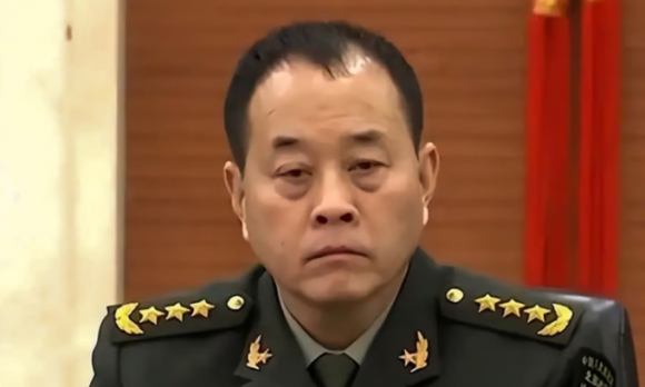 1 Luc Quan Trung Quoc Co Tu Lenh Moi