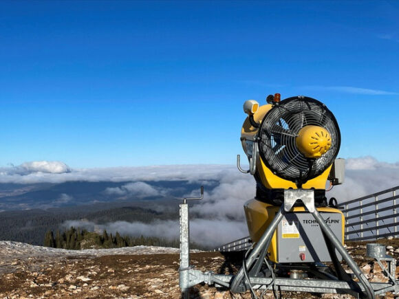 4 Chuyen La Mua Dong Nhu Mua He O Chau Au