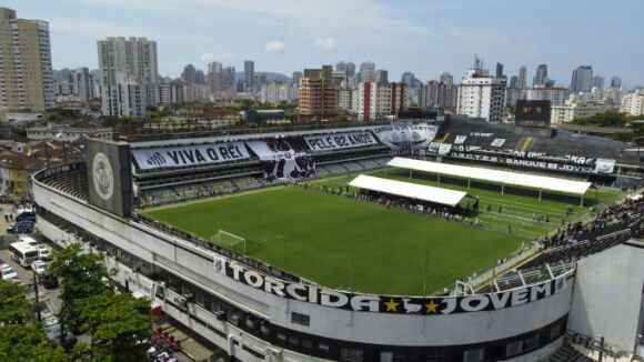 1 Colombia Doi Ten San Van Dong Thanh Pele