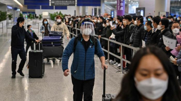 2 Niem Vui Vo Oa Cua Nhung Gia Dinh Trung Quoc Doan Tu Sau 3 Nam Xa Cach Vi Covid 19