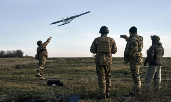 1 Phuong Tay Chay Dua Giup Ukraine Cung Co La Chan Uav