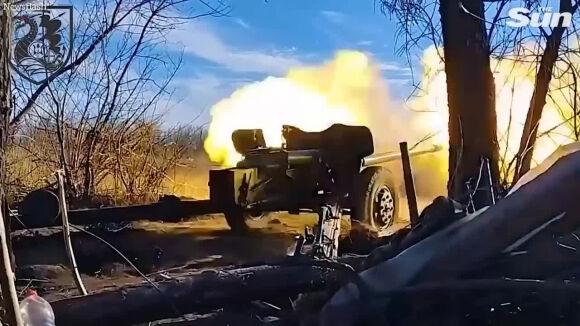 2 Thuy Quan Luc Chien Ukraine Su Dung Phao Ban Tia San Phang Kho Vu Khi Nga