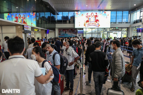 1 Can Luu Y Gi Khi Den San Bay Tan Son Nhat Dip Tet