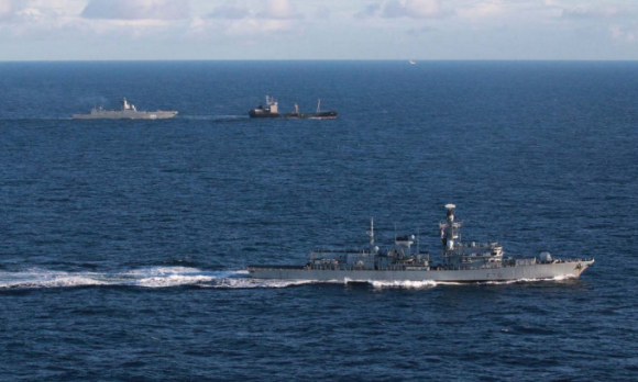 1 Chien Ham Anh Bam Sat Tau Ho Ve Mang Ten Lua Sieu Vuot Am Nga