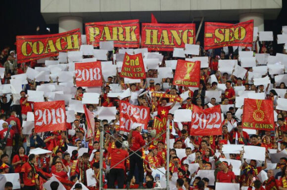 8 Xuc Dong Hinh Anh Cdv Viet Nam Tri An Hlv Park Hang Seo