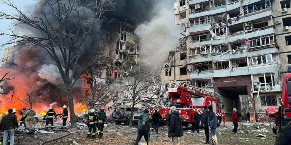 2 Cuoc Tan Cong Bang Ten Lua Cua Nga Vao Toa Nha Chung Cu O Dnipro Giet Chet 12 Nguoi Lam Bi Thuong 73