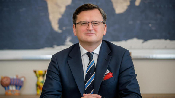 2 Phuong Tay Khong De Nga Tiep Tuc Gay Toi Ac