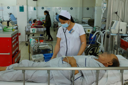 2 Benh Vien O Tphcm Thuong Tet 0 Dong Cho Nhan Vien Y Te