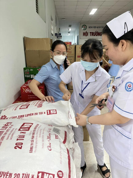 3 Benh Vien O Tphcm Thuong Tet 0 Dong Cho Nhan Vien Y Te