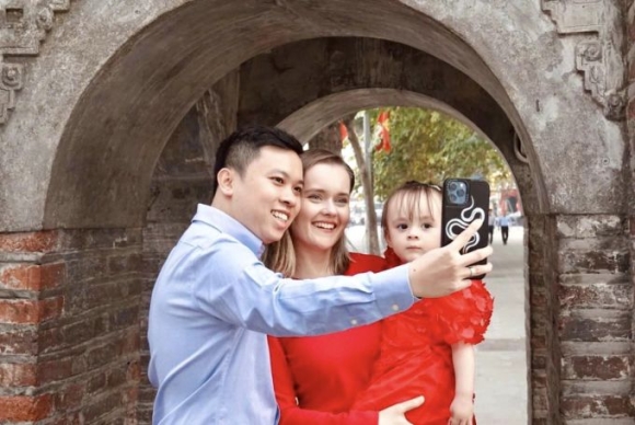 3 Nguoi Nuoc Ngoai An Tuong Voi Khong Khi Tet O Viet Nam