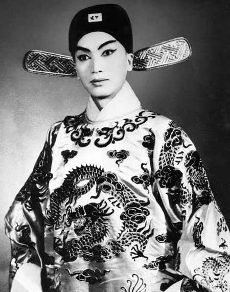 2 Nam Ca Si 20 Nam Gia Gai Yeu Dan Ong