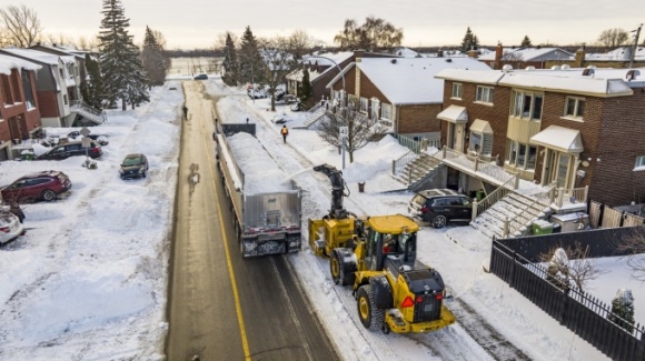 1 Tranh Cai Ve Hang Tram Nghin Tan Muoi Don Tuyet O Canada