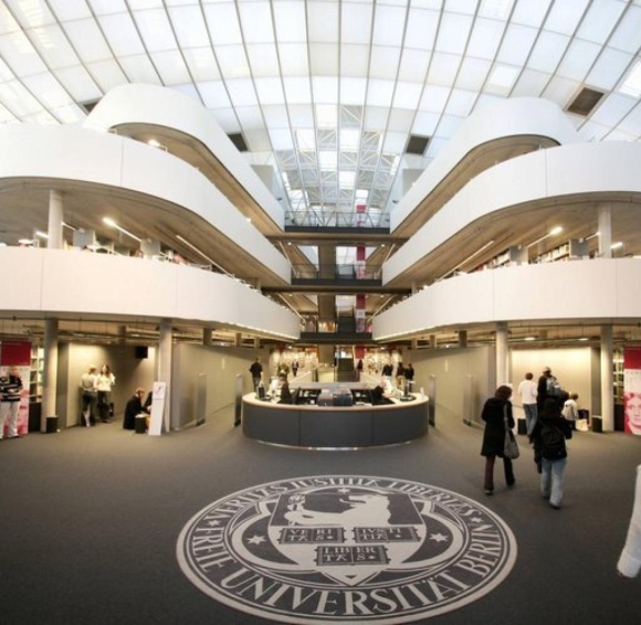 1 Du Hoc Berlin Lua Chon Tuyet Voi Khi Den Duc