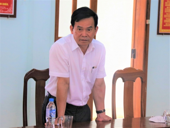 1 Dinh Nhieu Sai Pham Nguyen Chu Tich Huyen O Kon Tum Duoc Cho Nghi Huu Truoc Tuoi