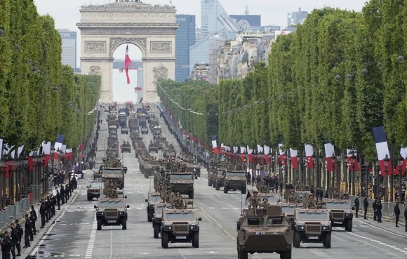 1 Phap Tang Vien Tro Quan Su Cho Ukraine Siet Chat Trung Phat Chong Nga