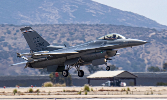 1 Ukraine Neu Ly Do Can Tiem Kich F 16