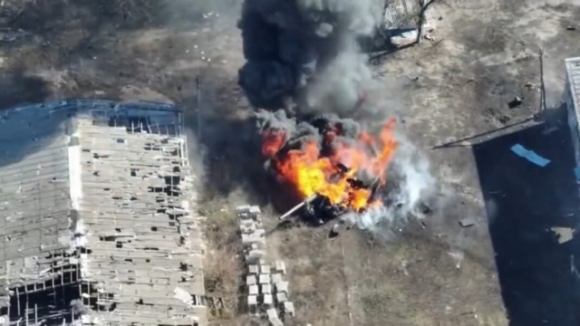 1 Quan Doi Ukraine Ban No Sung Coi Khong Lo Cua Nga O Chien Truong Donbass