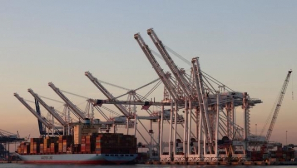 1 My Nghi Trung Quoc Dung Can Cau Boc Hang De Do Tham Bac Kinh Noi Gi