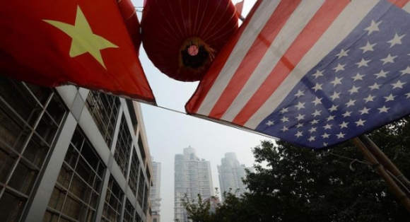 1 My   Trung Chim Sau Vao Vong Xoay Doi Dau