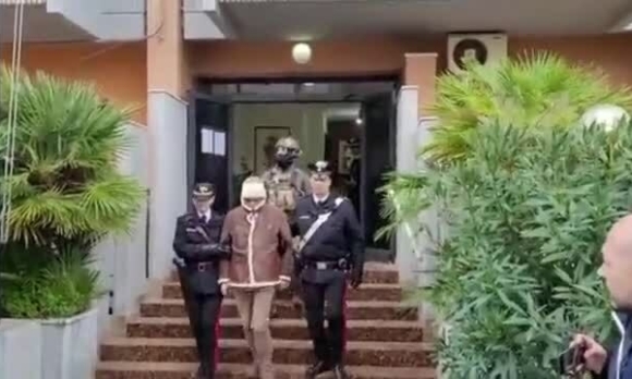 2 Nguoi Phu Nu Khien Trum Mafia Italy Bi Bat