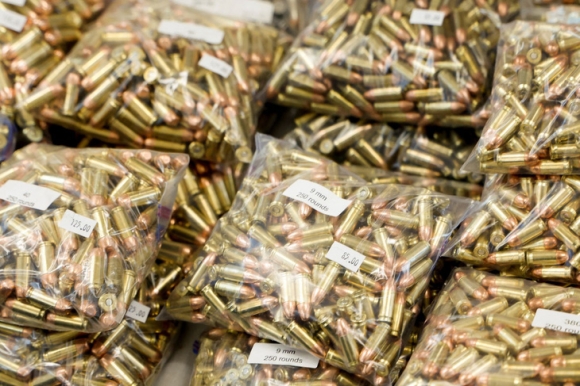 3 Tin Tuc The Gioi 13 3 Quan He My   Ukraine Dang Ran Nut Fed Ho Tro Cac Ngan Hang My