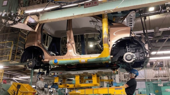 1 Lam Phat Ky Luc Nhat Ban Chuan Bi Tang Luong Manh Nhat Sau 25 Nam