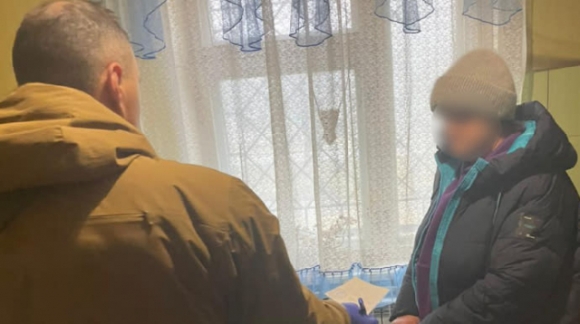 1 Ukraine Bat 2 Phu Nu Chi Diem Ban Dung Thong Tin Mat Cho Nga Ve Vi Tri Quan Doi Ukraine Gan Bakhmut