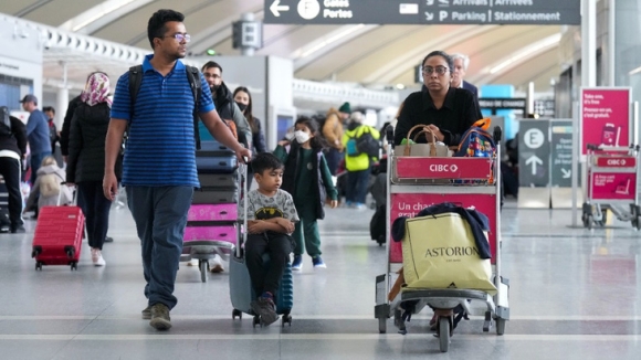 3 Tin Tuc The Gioi 17 3 Nga Phat Chinh Tri Gia Che Gieu Ong Putin