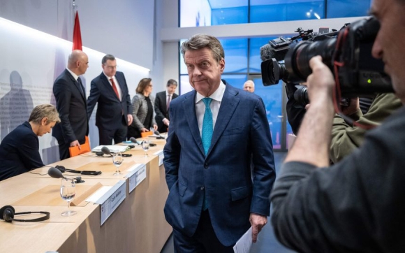 2 Co Phieu Ubs Lao Doc Sau Khi Cuu Credit Suisse