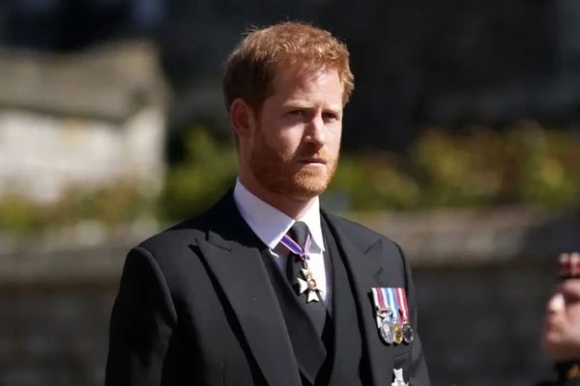 1 Harry Co The Bi Truc Xuat Khoi My