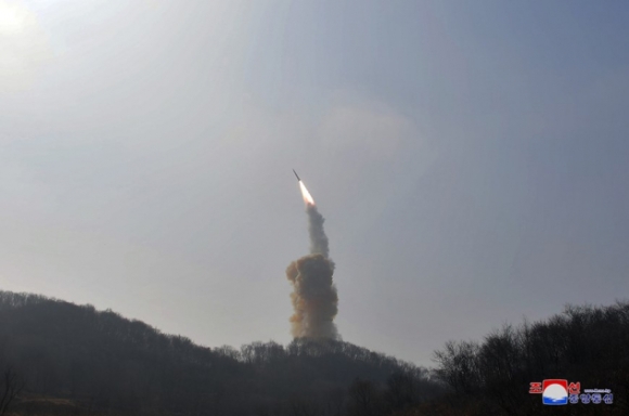 4 Photo Trieu Tien Tien Hanh Dien Tap Phan Cong Hat Nhan Chien Thuat