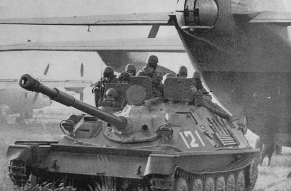 7 Quan Doi Nga Con Gi De Goi Tai Ngu Sau Xe Tang T 62 Va Thiet Giap Btr 50