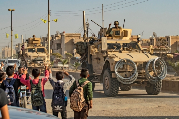 1 Dan Quan Than Iran Tai Syria Canh Bao Tiep Tuc Tan Cong Can Cu My