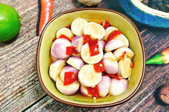 Bí quyết làm cà muối xổi chua ngọt giòn tan, đưa cơm