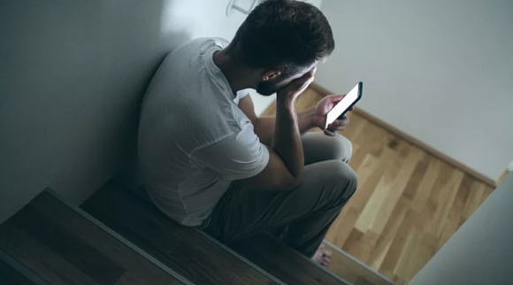 1 Nguoi Dan Ong Tu Tu Sau Khi Tam Su Voi Ai