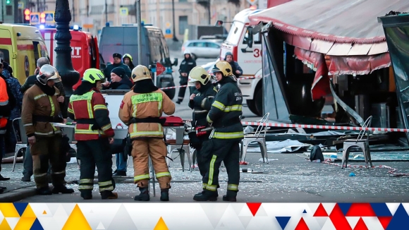 1 Nga No Quan Ca Phe O St Petersburg Blogger Quan Su Noi Tieng Thiet Mang