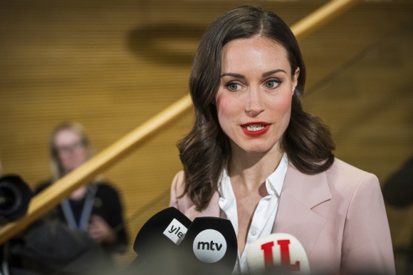 1 Nu Thu Tuong Phan Lan That Cu