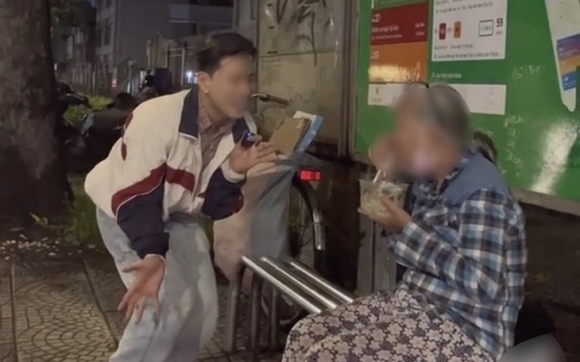 2 Tiktok Va Nhung Lan Gay Buc Xuc Vi Noi Dung Ban