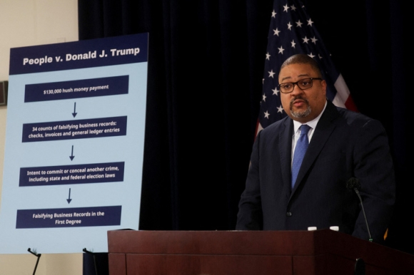 1 Cao Trang Cua Ong Trump Co Gi