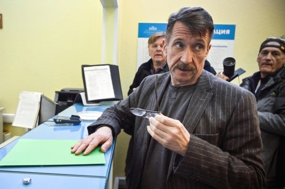 1 Ong Trump Duoc Khuyen Xin Ti Nan O Nga