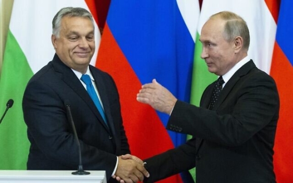 1 My Tiep Tuc Trung Phat Nga Canh Bao Hungary Ve Quan He Voi Moscow