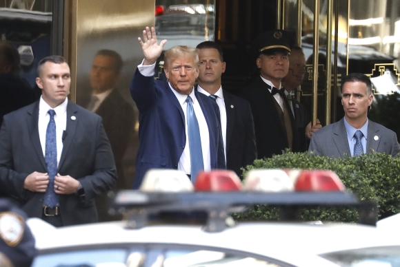 1 Ong Trump Tra Loi Tham Van Vu Kien Dan Su O New York