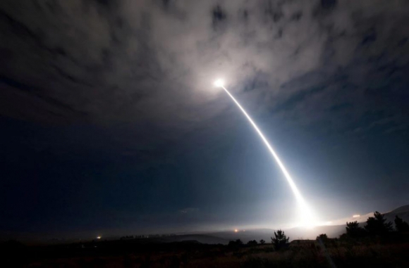 1 My Phong Ten Lua Dan Dao Xuyen Luc Dia Minuteman Iii