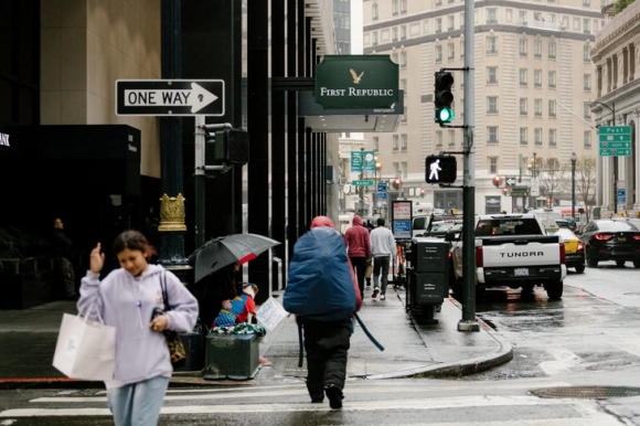 1 Ngan Hang My Thu 3 Co Nguy Co Sup Do Sau Khi Co Phieu Lao Doc