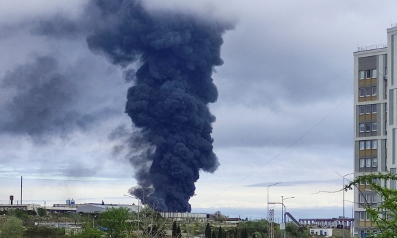 1 Ukraine Noi Vu Chay Kho Dau Crimea Nam Trong Chien Dich Phan Cong